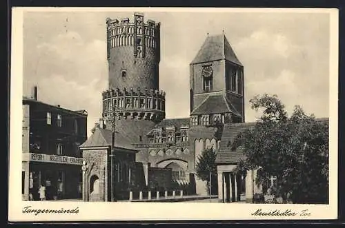 AK Tangermünde, Neustädter Tor mit Reformhaus