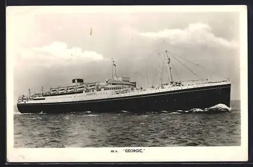 AK Passagierschiff M.V. Georgic in voller Fahrt