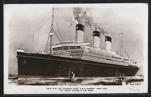AK Passagierschiff RMS Majestic vor der Küste, White Star Liner
