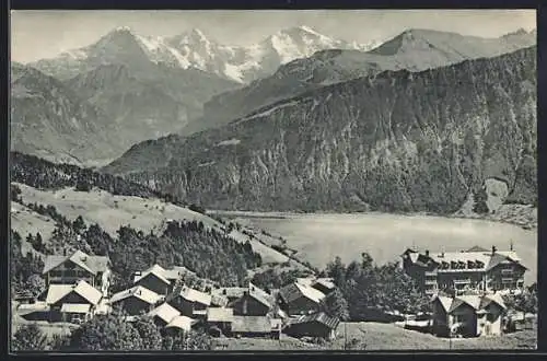 AK Beatenberg, Gesamtansicht mit Thunersee und Jungfraugruppe
