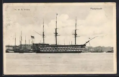 AK Portsmouth, Kriegsschiff HMS Victory im Hafen