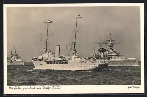 AK Kriegsschiff Aviso Grille mit Flotte auf hoher See, Kriegsmarine