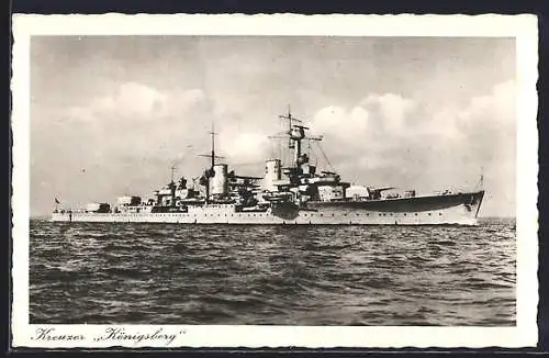 AK Schiff der Kriegsmarine Kreuzer Königsberg auf hoher See