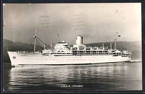 AK P. & O. Passagierschiff Chusan sticht in See
