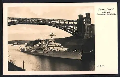 AK Kreuzer Leipzig unter der Levensauer Hochbrücke, Kriegsmarine