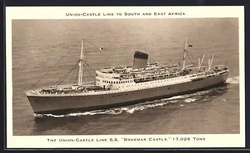 AK Passagierschiff S.S. Braemar Castle der Union-Castle Line auf See