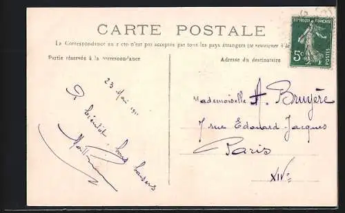 AK Saint-Cyr, Rue de Neauphle avec magasins et passants