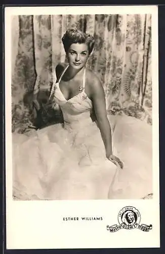 AK Schauspielerin Esther Williams im Ballkleid