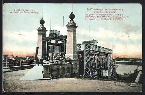 AK Schiffshebewerk Henrichenburg, Gehobene Schiffe verlassen den Schleusentrog