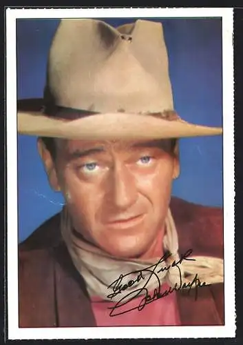 AK Schauspieler John Wayne mit Hut und Halstuch