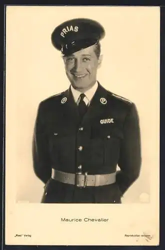 AK Schauspieler Maurice Chevalier in Uniform