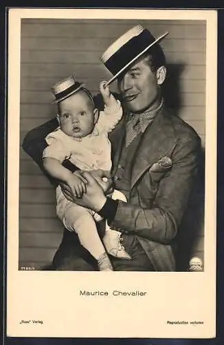 AK Schauspieler Maurice Chevalier mit Säugling