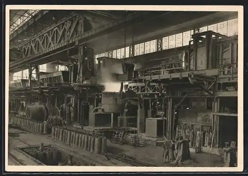 AK Essen, Fried. Krupp Aktiengesellschaft, Martinwerk VII, Abstich eines Ofens