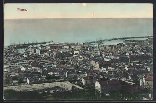 AK Fiume, Teilansicht mit Hafen aus der Vogelschau