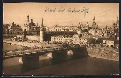 AK Moskau, Kreml und Moskau-Fluss mit Brücke aus der Vogelschau
