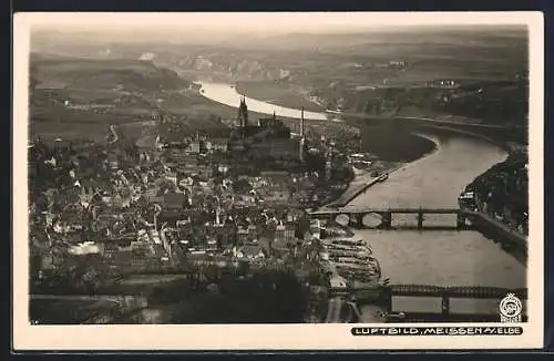 Foto-AK Walter Hahn, Dresden, NR 5674: Meissen / Elbe, Fliegeraufnahme, Stadtpanorama