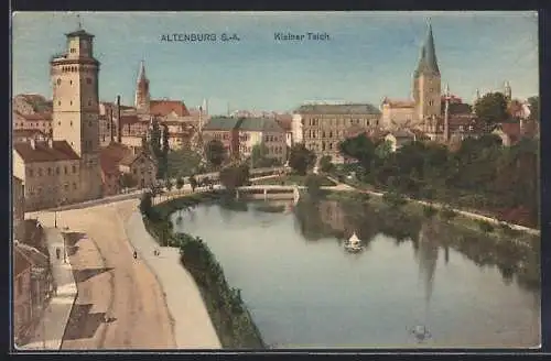 AK Altenburg / S.-A., Strassenpartie mit kleinem Teich aus der Vogelschau