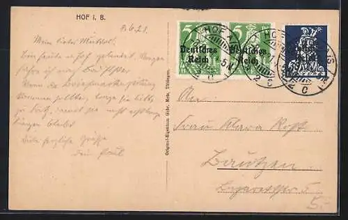 Künstler-AK Hof i. B., Teilansicht mit Kirche und Strassenpartie