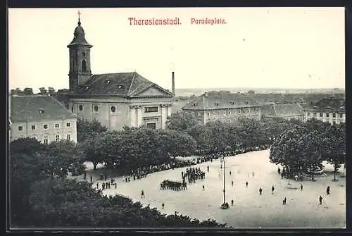 AK Theresienstadt / Terezin, Paradeplatz aus der Vogelschau