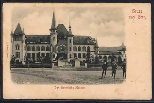 AK Bern, Historisches Museum mit Strassenpartie
