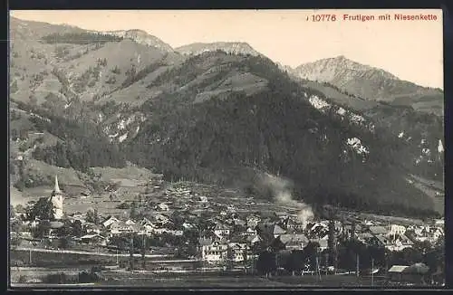 AK Frutigen, Ortsansicht mit Niesenkette