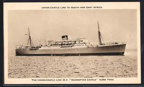 AK Passagierschiff MV Dunnottar Castle auf See, Union-Castle Liner