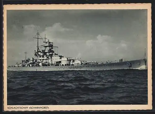 AK Schlachtschiff Scharnhorst in voller Fahrt, Kriegsmarine