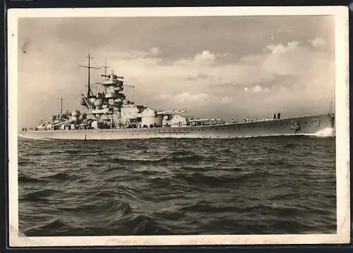 AK Schlachtshiff Scharnhorst, Steuerbordseite, Kriegsmarine