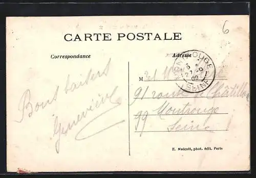 AK Cernay-la-Ville, Église de Cernay-la-Ville avec jardin au premier plan
