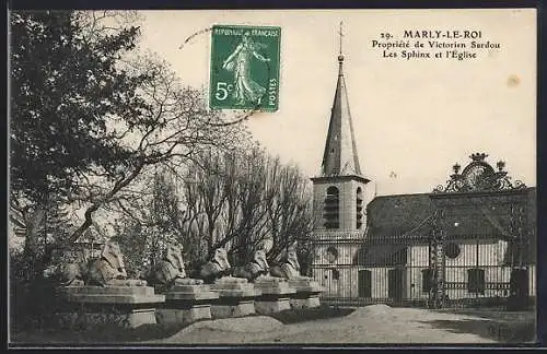 AK Marly-le-Roi, Les Sphinx et l`Église sur la propriété de Victorien Sardou