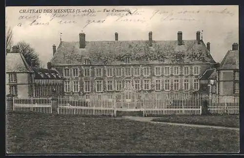 AK Les Mesnuls, Vue d`ensemble du Château des Mesnuls avec clôture devant