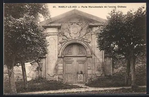 AK Marly-le-Roi, Porte Monumentale de l`ancien Château