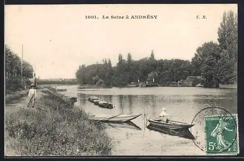 AK Andrésy, La Seine avec bateaux amarrés et promeneur sur la rive