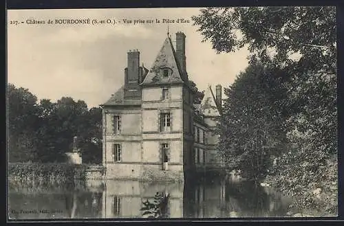 AK Bourdonné, Vue sur le Château et la Pièce d`Eau