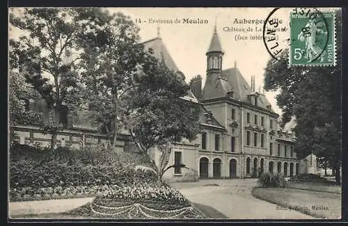 AK Aubergenville, Le Château