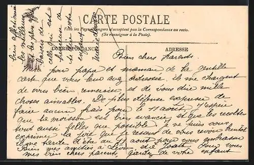 AK Versailles, L`Avenue de Sceaux avec soldats en marche