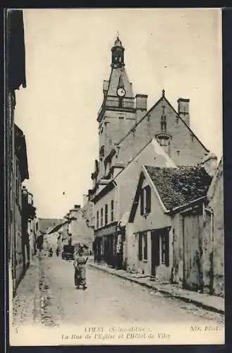 AK Limay, La Rue de l`Église et l`Hôtel de Ville