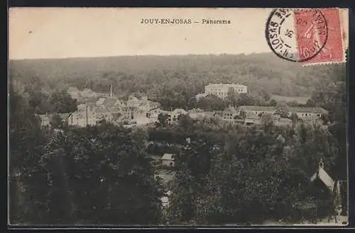 AK Jouy-en-Josas, Panorama du village entouré de forêt dense