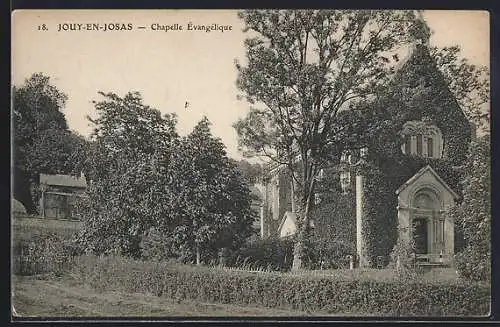 AK Jouy-en-Josas, Chapelle Évangélique entourée d`arbres et de verdure