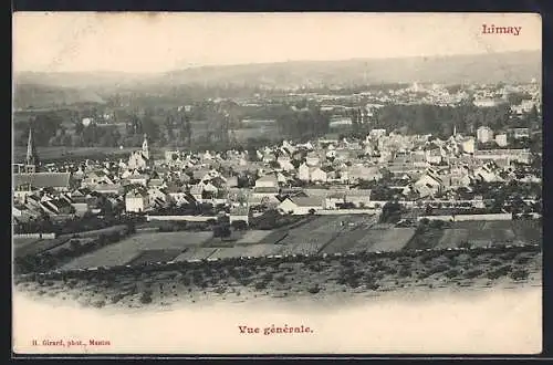 AK Limay, Vue générale de la ville et des champs environnants