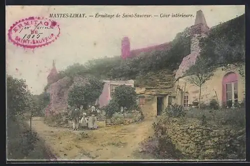 AK Mantes-Limay, Ermitage de Saint-Sauveur, Cour intérieure