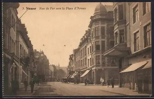 AK Namur, Rue de Fer vers la Place d`Armes, Strassenpartie