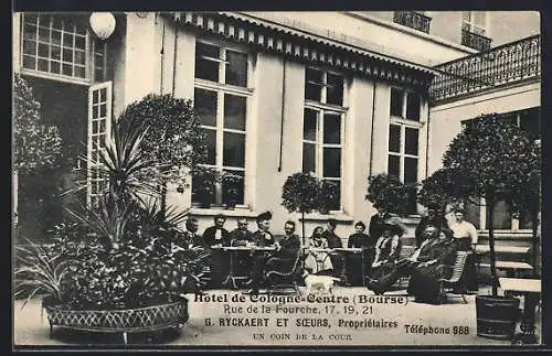 AK Bruxelles, Hotel de Cologne-Centre, Rue de la Fourche 17, 19, 21, Un Coin de la Cour