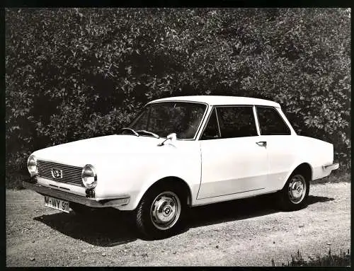 Fotografie Auto BMW Glas 1304, PKW mit 1300ccm OHC-Motor, Werkfoto