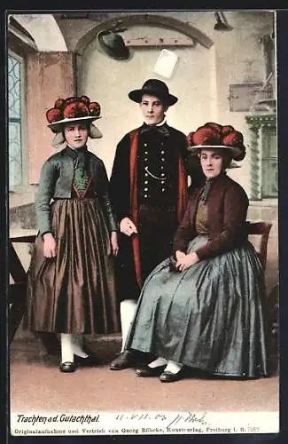 AK Mutter mit Kindern in Tracht aus dem Gutachthal