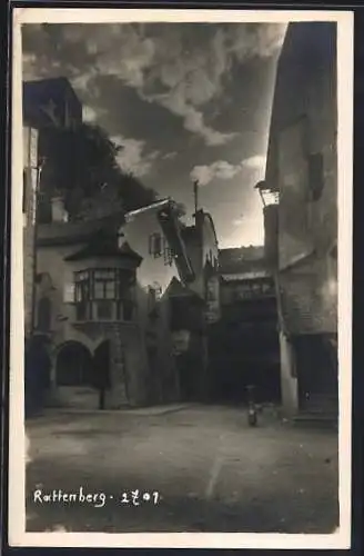 AK Rattenberg in Tirol, Aufgang zu einem Haus, Wohnhaus mit Erker