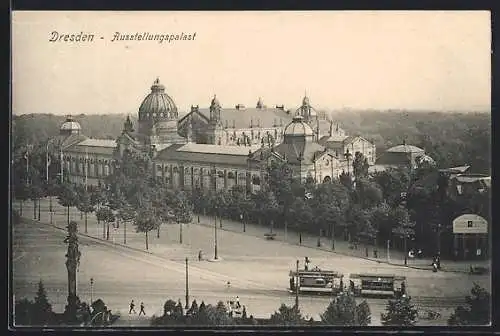 AK Dresden, Ausstellungspalast mit Strassenbahn