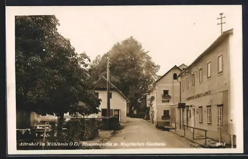 AK Altenhof im Mühlkreis, Strassenpartie mit Gasthaus Mayrhofer