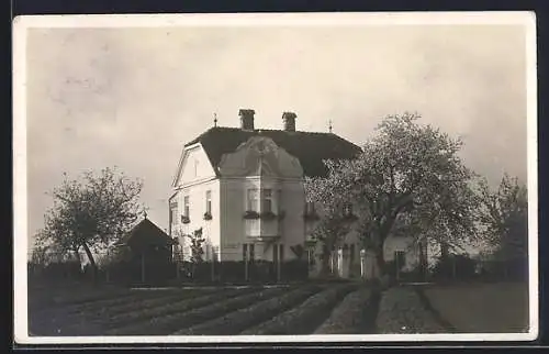 AK Hartkirchen, Villa des Fotografen Valentin Fiausch