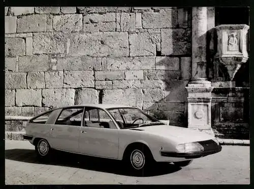Fotografie Auto Pininfarina BMC-1800 Berlina Aeridinamica, Limousine
